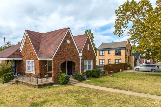 Locals of Rotary Park enjoy the presence of historic homes and mature trees.