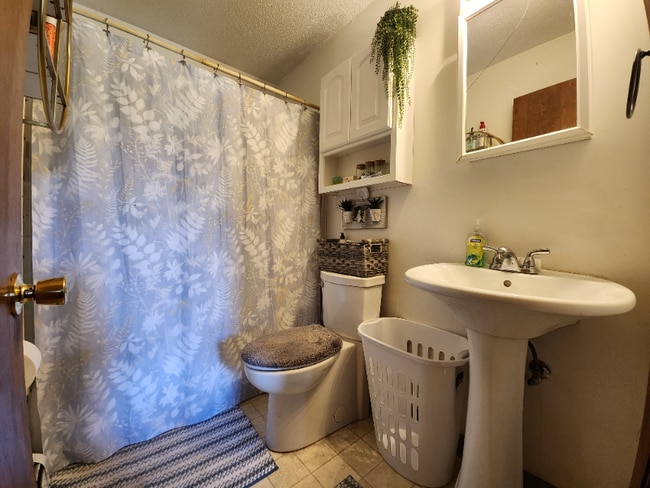 719 21st St S, Fargo, ND 58103 - photo 4