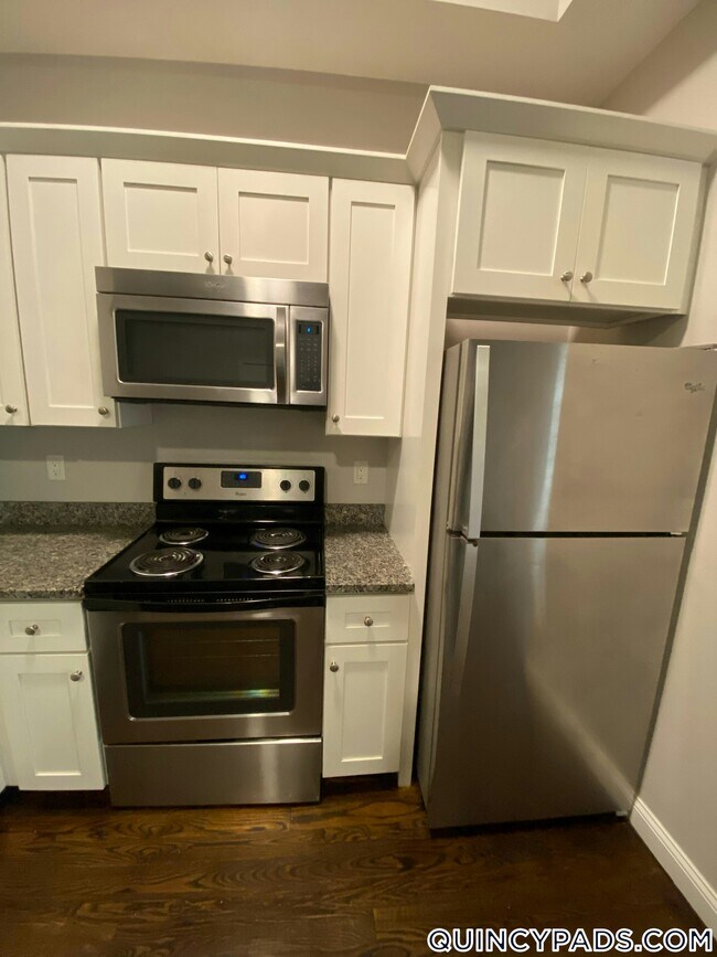 10 Merrymount Rd unit 306, Quincy, MA 02169 - photo 6