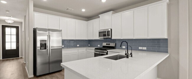 14827 Mission Ave, Mont Belvieu, TX 77523 - photo 6