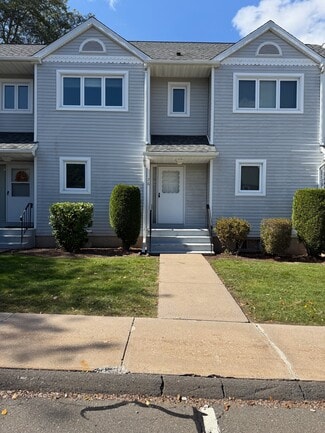 76 Oak Ridge Dr Unit 76, Windsor Locks, CT 06096