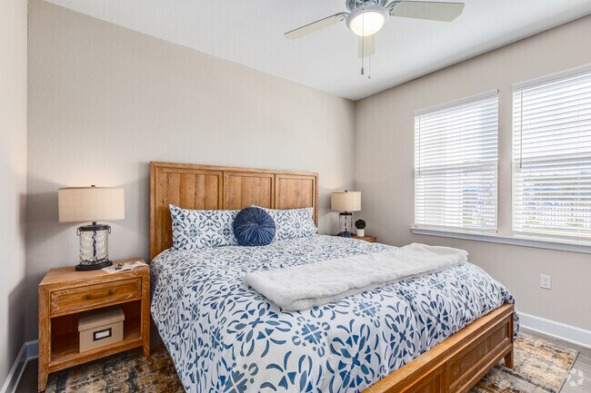 2BR, 2BA - 1,211SF - Primary Bedroom