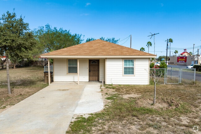 Single story bungalows are a popular housing option in Edinburg.