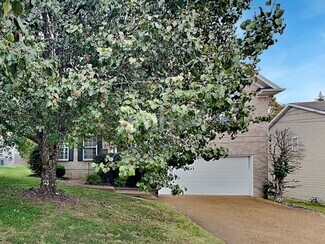 2608 Welshcrest Dr, Nashville, TN 37013