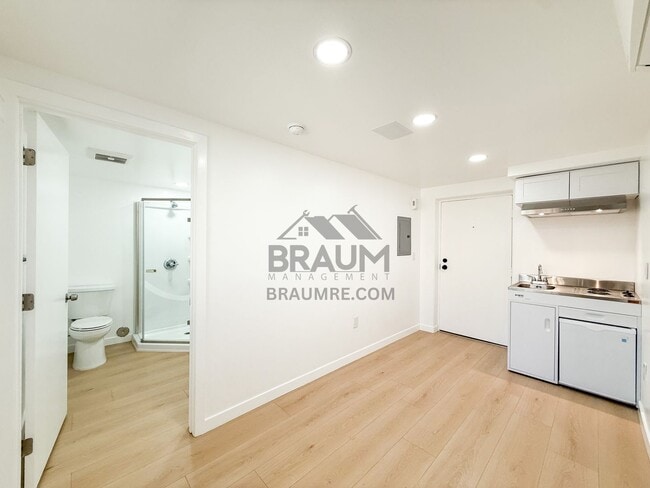 4404 Stern Ave unit 7, Sherman Oaks, CA 91423 - photo 4