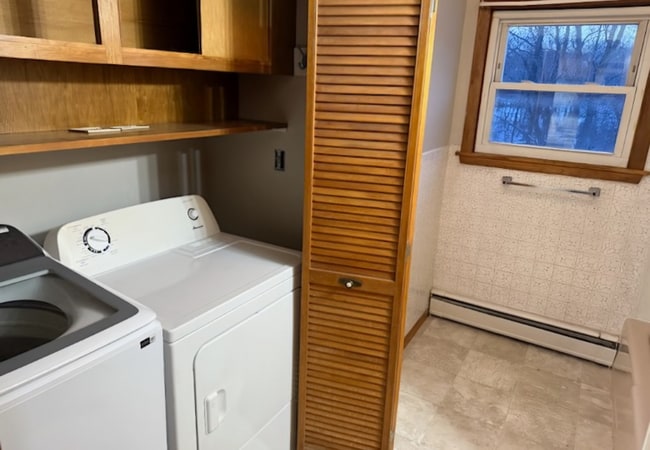 135 York St unit 2, Berlin, NH 03570 - photo 2