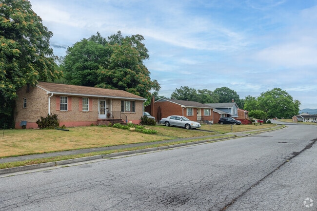 Gainsboro has quiet streets where kids love to play.