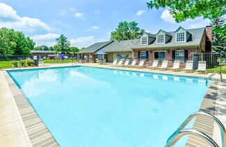2810 Winchester Dr, Valparaiso, IN 46383