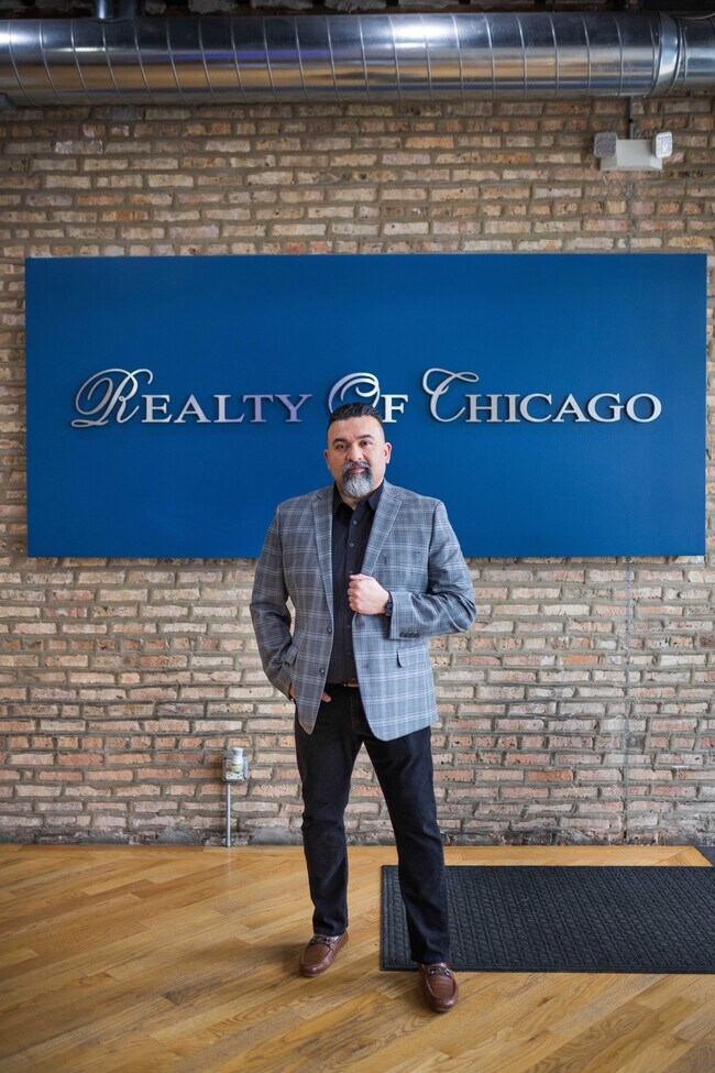 Agent Photo