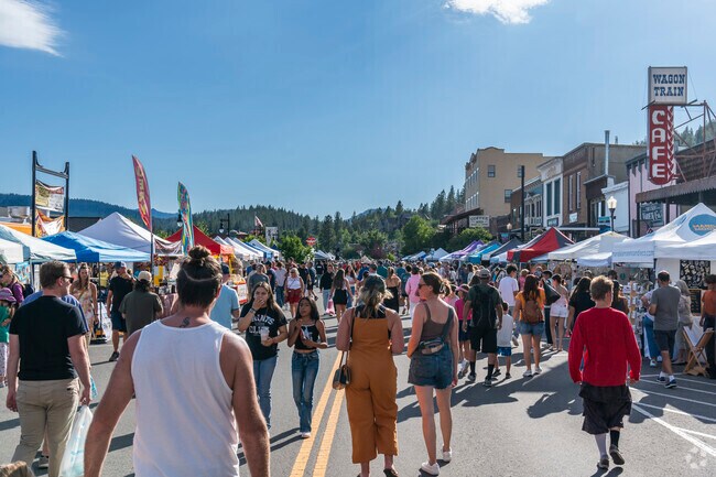 Truckee Thursday begins in June and wraps up each year at the end of August.