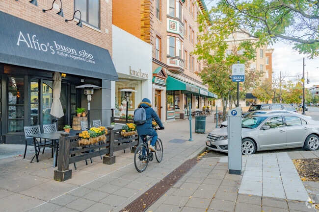 Near Linwood, Hyde Park has dozens of boutique stores.