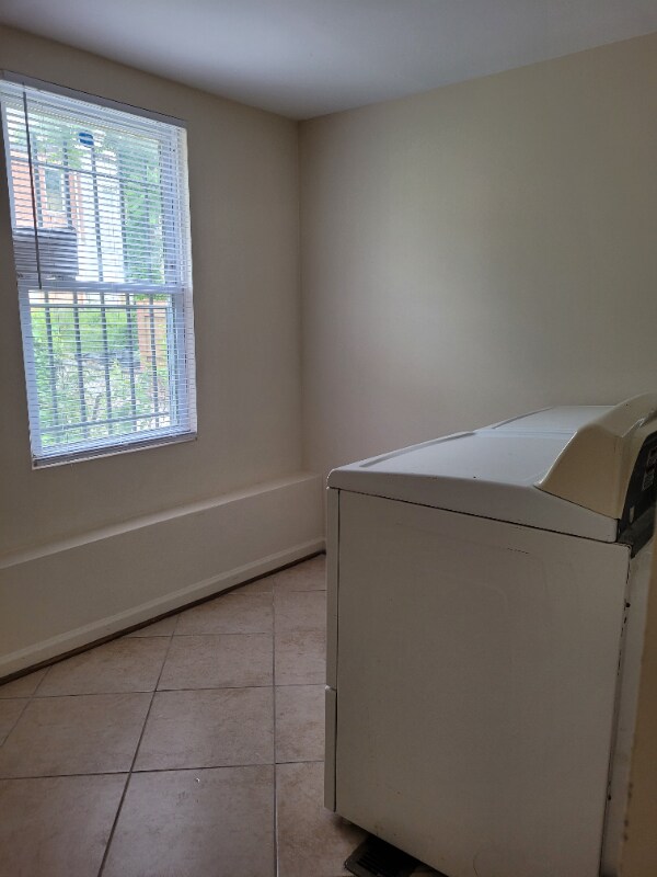 1013 Mckean Ave, Baltimore, MD 21217