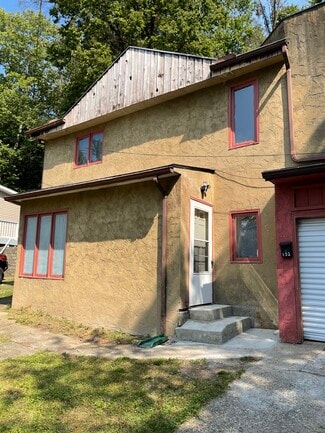 132 W Washington St, Athens, OH 45701