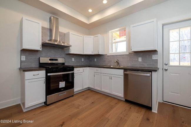 426 E Oak St, Louisville, KY 40203 - photo 4