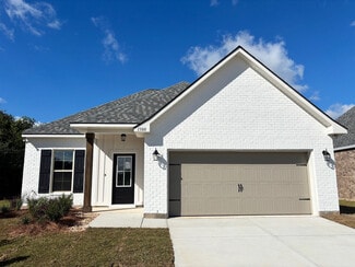 1300 Redfish Dr, Gulfport, MS 39507