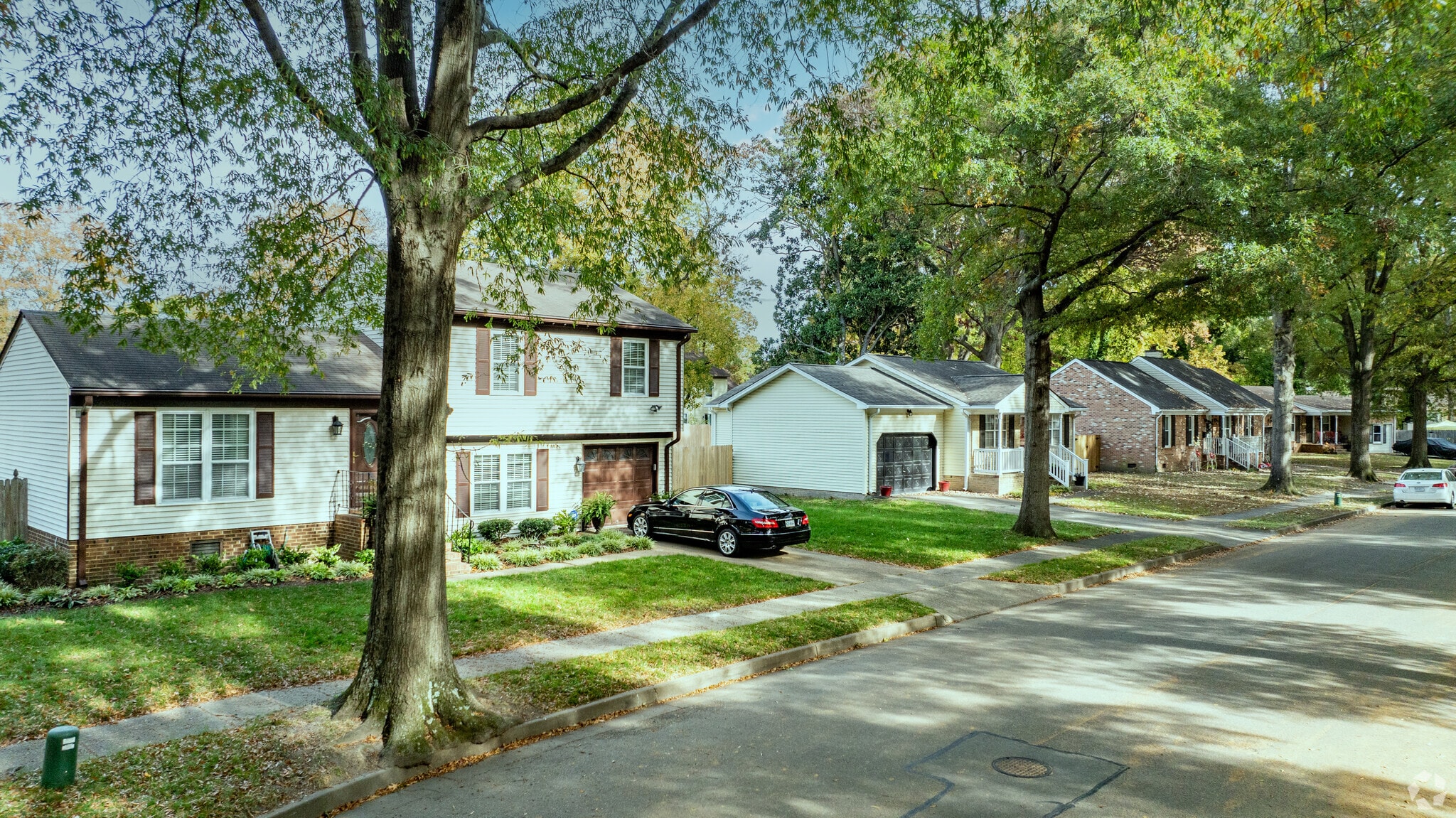 Rows of different style homes in Norview.