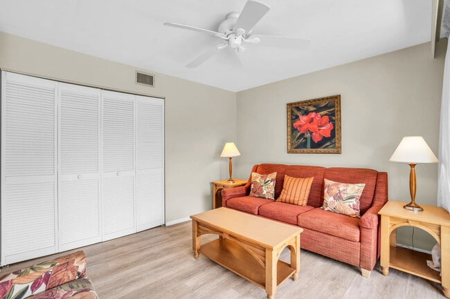 600 Neapolitan Way unit FL1-ID1073523P, Naples, FL 34103 - photo 3