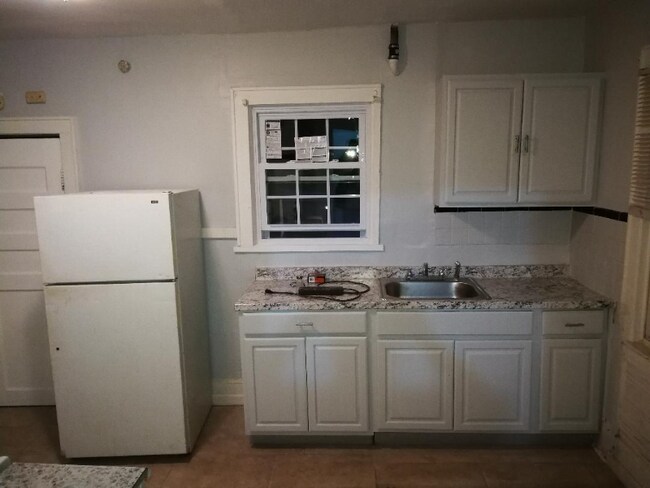 363 Mechanic St unit 1R, Orange, NJ 07050 - photo 7