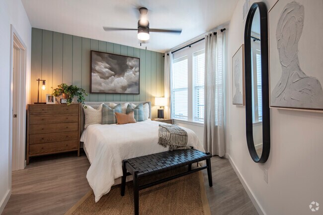 1BR, 1BA - 732SF - Bedroom