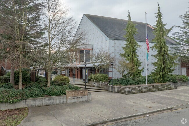 Overall Niche Grade of an A- at Edmonds Woodway High School in Edmonds WA.