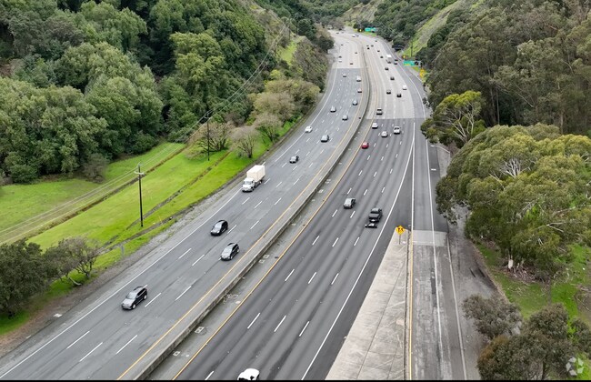 Highway 24 is the fastest way to get to San Francisco from Orinda Village