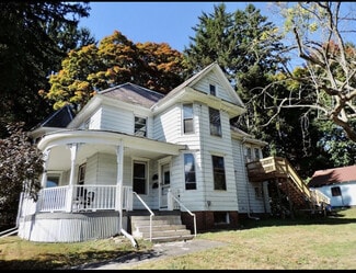 502 Main St Unit 2, Amherst, MA 01002