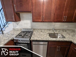 454 W Barry Ave Unit 3, Chicago, IL 60657