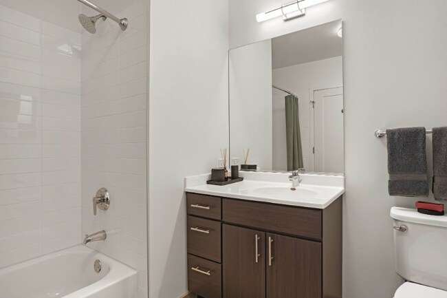 181 W Superior St, Chicago, IL 60654 - photo 6