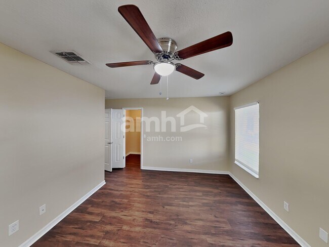 2340 Norwood Place, Tavares, FL 32778 - photo 6