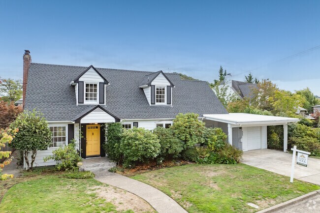 Cape Cod homes are the most common in Laurelwood.