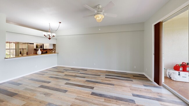 182 Newport Dr unit 1003, Naples, FL 34114 - photo 3