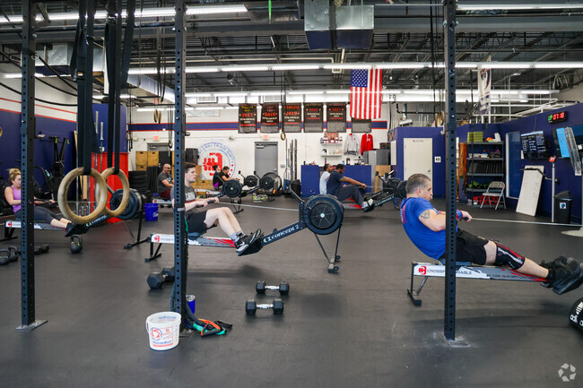 CrossFit Durable will not disappoint near Woolsey neighborhood.