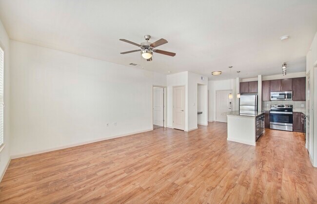 MAA Midtown Square, Houston, TX 77019 - photo 3