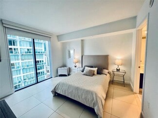 31 SE 6th St, Miami, FL 33131