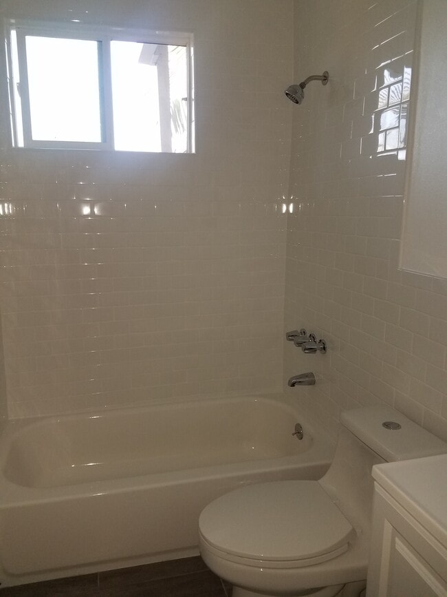 1415 E Cruces St unit 4, Wilmington, CA 90744 - photo 7