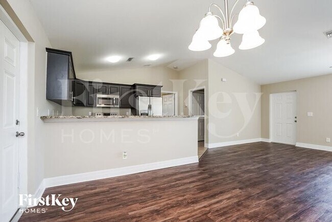 325 Trafalgar Pkwy, Cape Coral, FL 33991 - photo 5