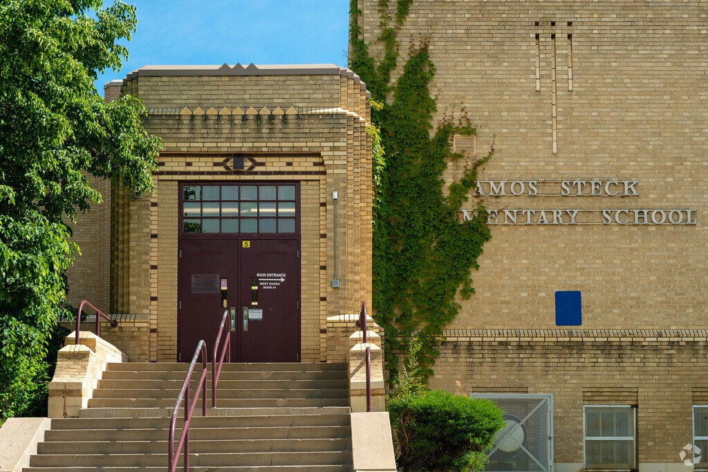 Steck Elementary is a public pre-K and elementary school in Lowry Field.