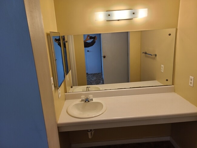 2243 Hillcrest Ave unit 6E, Orangeburg, SC 29118 - photo 6