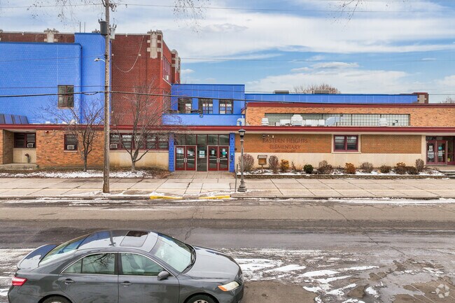 Eastern Heights Elementary School has 270 students in grades Pre-K-5th.