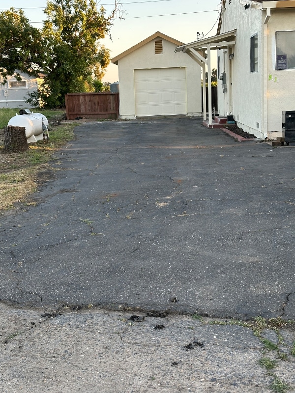 2712 E Woodson Rd, Acampo, CA 95220