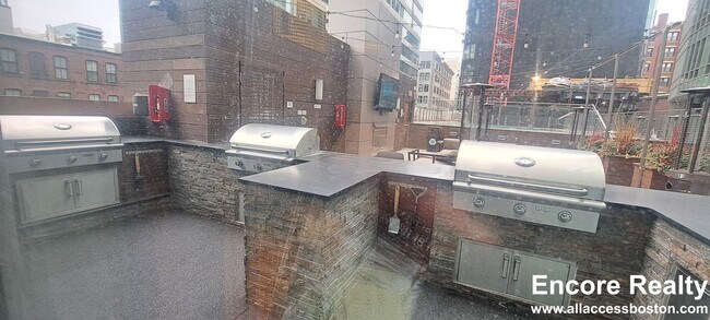 665 Washington St unit 1908, Boston, MA 02111 - photo 4