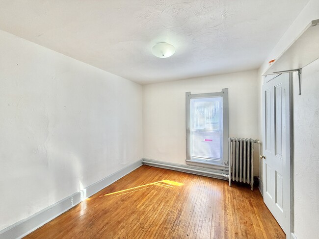 603 S Jackson St, Janesville, WI 53548 - photo 4