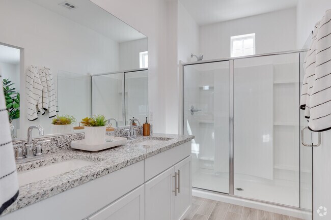 3BR, 2.5BA - 1,569SF - Primary Bathroom