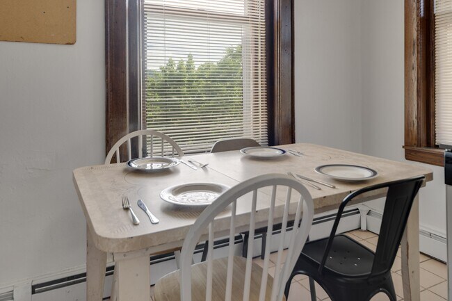 414 Eddy St unit 2, Ithaca, NY 14850 - photo 4