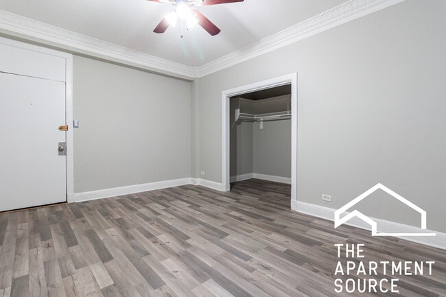 3835 N Fremont St unit 306, Chicago, IL 60613 - photo 5