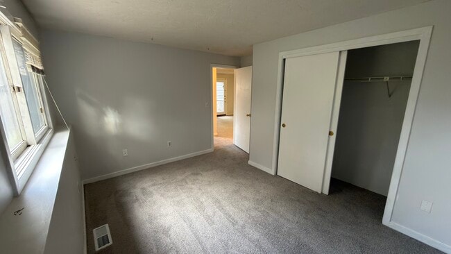 Fox Hunt Condominiums unit 53, Chelmsford, MA 01824 - photo 7