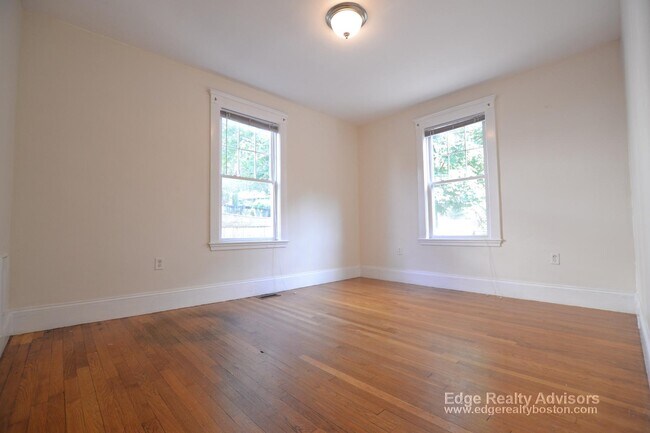 49 Radnor Rd unit 1, Brighton, MA 02135 - photo 6