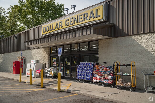 Dollar General is just around the corner in Graysville.