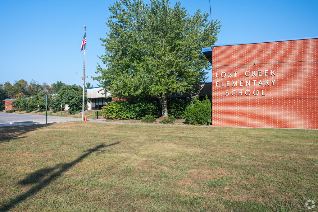 Lost Creek Elementary School students love to learn.