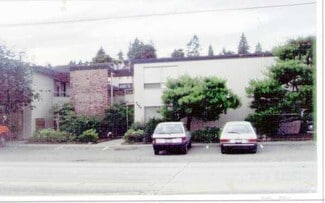 7407 Sandpoint Way NE, Seattle, WA 98115